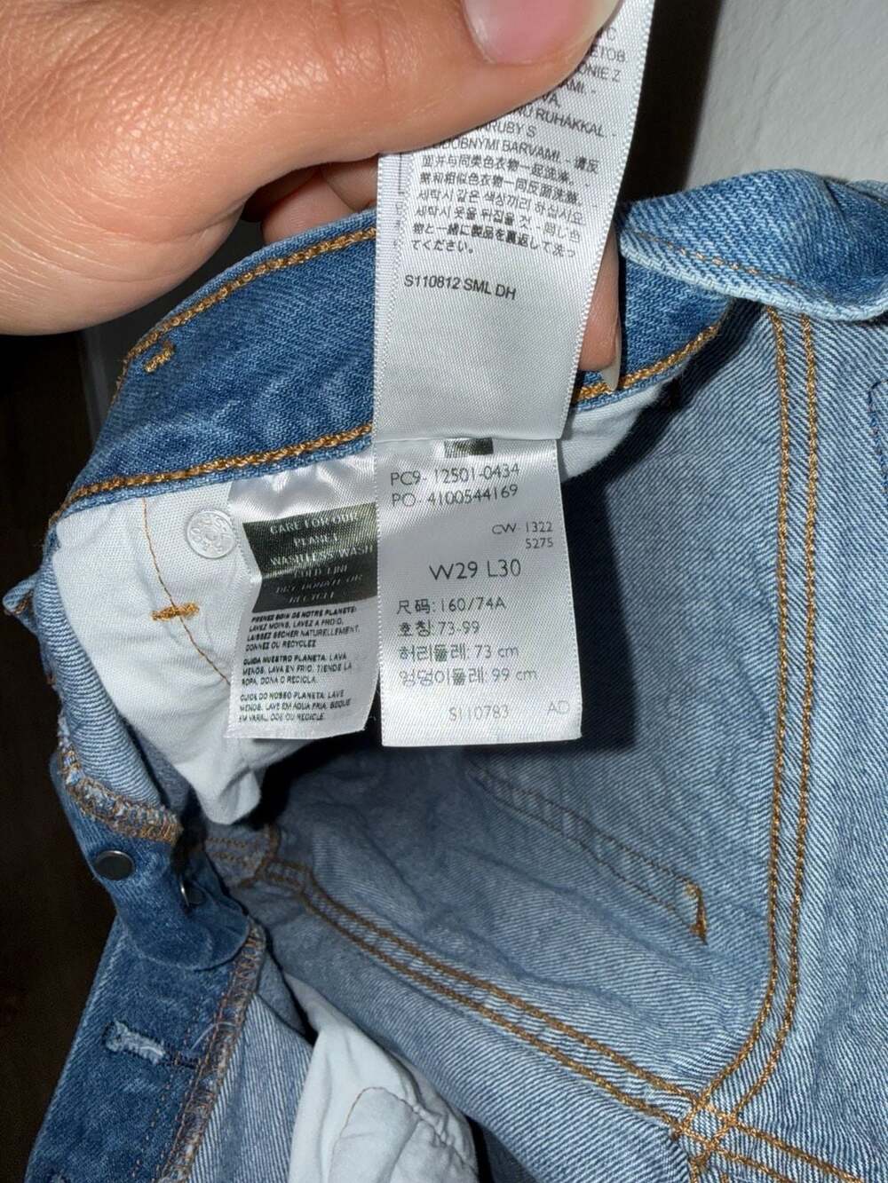 Levi's 501 Original Fit High Rise Distressed Straight Leg Jeans W29 L30 - Picture 8 of 9